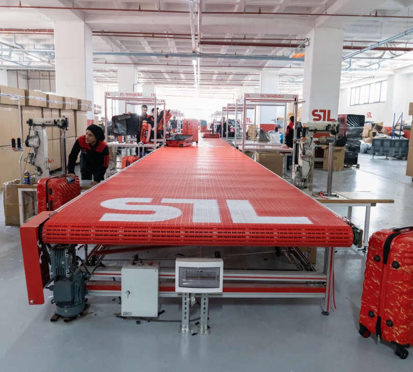 Stl Ltd. Şti. kimin? - Kapak Görseli